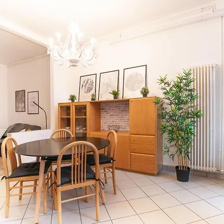 Apartment Academy Industrial Chic